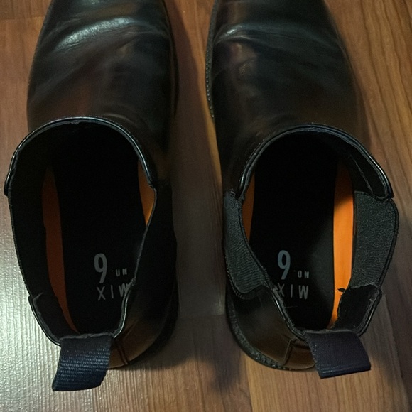 Men’s Black Chelsea Boots - Picture 5 of 6